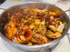 -黄记煌三汁焖锅(新佳丽江汉路店)