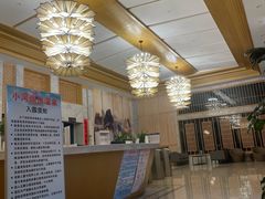 -大理小河淌水温泉艺术小镇月亮湾温泉