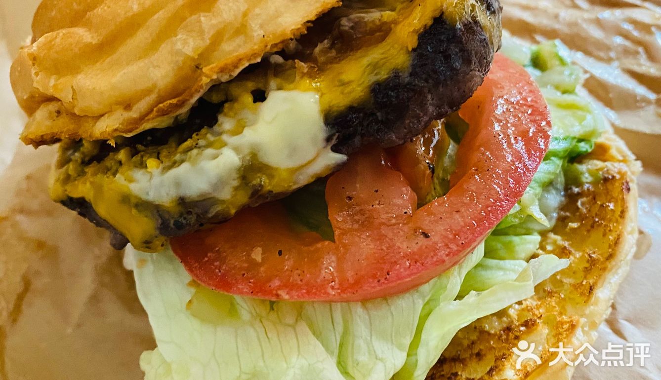 和牛芝士汉堡🍔，我觉得一般般呢