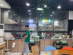 -老何家后安粉·糟粕醋海鲜火锅(三亚湾椰梦长廊店)