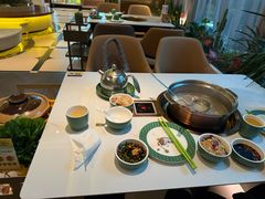 -润园四季椰子鸡火锅(卓越INTOWN店)