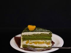 芒果抹茶奶油奶酥蛋糕-black rainbow coffee