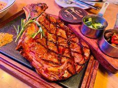 纽西兰SFF珍藏级战斧牛扒-MR.ROCKY洛奇先生RESTAURANT&BAR(宝安壹方城店)