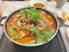 -彭记铁锅肥肠(东四总店)