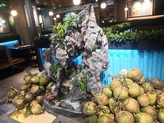 -东椰·海南椰子鸡火锅(朝阳门店)