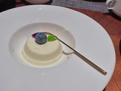 -MONICH牛排融合餐厅(和义大道购物中心店)