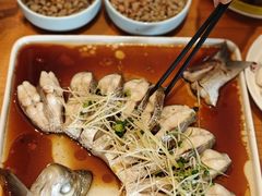 -莲餐厅·湖北菜·潜江小龙虾店(愚园路店)