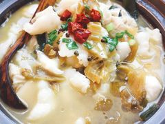 -周鱼小馆石锅酸菜鱼(活力汇店)