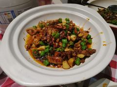酸菜炒肥肠-湘当爱·鲜煮现炒(松岗立业路店)