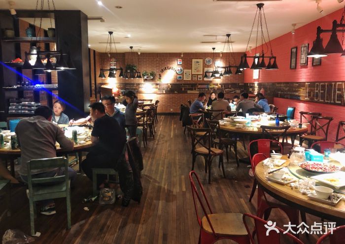永安鱼庄·镇江菜(三店纬五路店)大堂图片