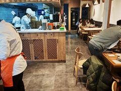 -馋三尺蟹粉小笼(人民广场店)