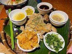 古法乡下竹筛捞鸡-园林美食城·本土农家菜(杨和镇店)