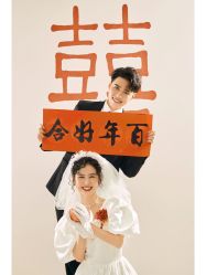 -樱花婚纱摄影
