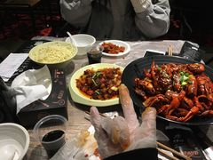 -巴厘龙虾·榜首油焖大虾(音乐学院·沿江酒馆店)