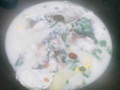 原味原汁锅-鲜潭蒸汽石锅鱼(五道口购物中心店)