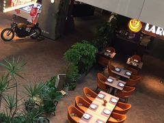 -查特花园美食广场(西单大悦城店)