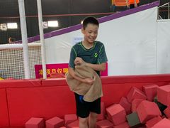 -嘿哟动霸CHUA·新潮玩运动娱乐中心·蹦床滑冰团建乐园