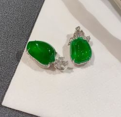 -北京七彩云南翡翠珠宝旗舰店(月坛店)