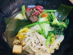-万记麻辣烫国展总店