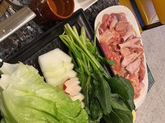 -一席地·本地鸡窝·杭帮鸡火锅(萧山银隆百货店)