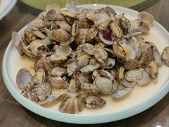 -今鲜源酒店·海鲜锅贴青岛菜(新湛路店)