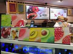 -每日新鲜水果吧(芮欧百货店)