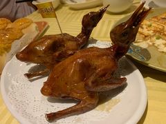 招牌烤乳鸽-石岐佬中山菜馆(张溪店)