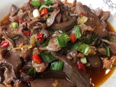 -贺记湘菜馆(东体育会路店)