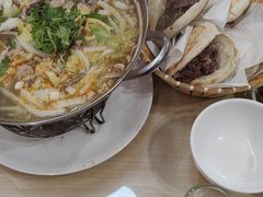 -闫家驴肉老店(华电一校店)