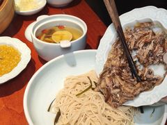 -裕兴记•蟹黄面馆(人民广场店)