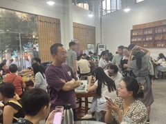 -容里煲仔饭(利丰北路店)