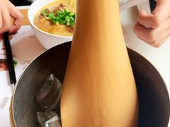 冰桶奶茶-翠华餐厅(百老汇店)