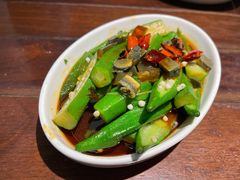 捞汁鲜秋葵-前海沿·青岛菜(大拇指广场石老人店)