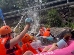 -安吉龙王山峡谷漂流