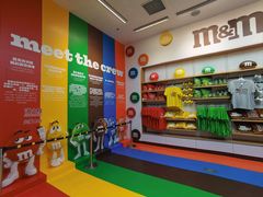 -m豆巧克力世界(上海世茂广场店)