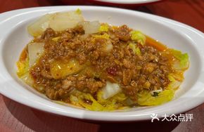 Sauce Meat with Baby Cabbage