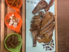 -有红鸡毛店·川菜(建设路店)