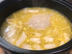 -菌海森林·非遗野生菌火锅(西山区滇池路摩根道店)