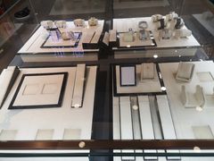 -沐渔二手奢侈品黄金手表包包回收·中古店(广州塔店)