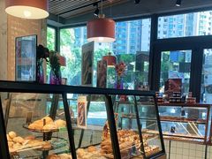 面包甜点陈列柜-Dough&Joe团憩(瑞虹天地月亮湾店)