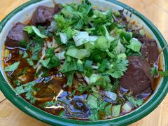 -拈签一笑黄牛肉辣卤串串