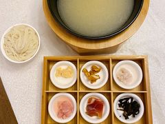 香辣过桥米线-云腾食府·云南菜