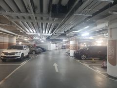 -兴业太古汇·停车场