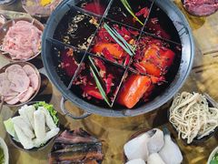 -正南齊北重庆老火锅(光华村直营店)
