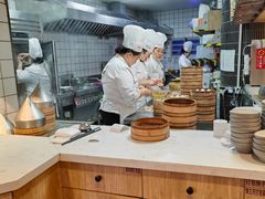 -馋三尺蟹粉小笼(人民广场店)