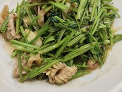 芫爆鱿鱼卷-东兴楼饭庄(六里桥店)