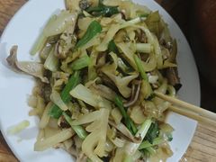 酸菜藠头炒猪肚-海口滨海新村143号海南老字号炒菜店