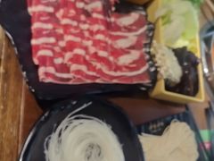 -呷哺呷哺 小火锅 (浦东新欧尚超市店)