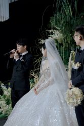 -Renee芮亦婚纱(原丽莎)