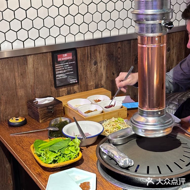 望京让我们三顾茅庐的猪肉专门烤肉店